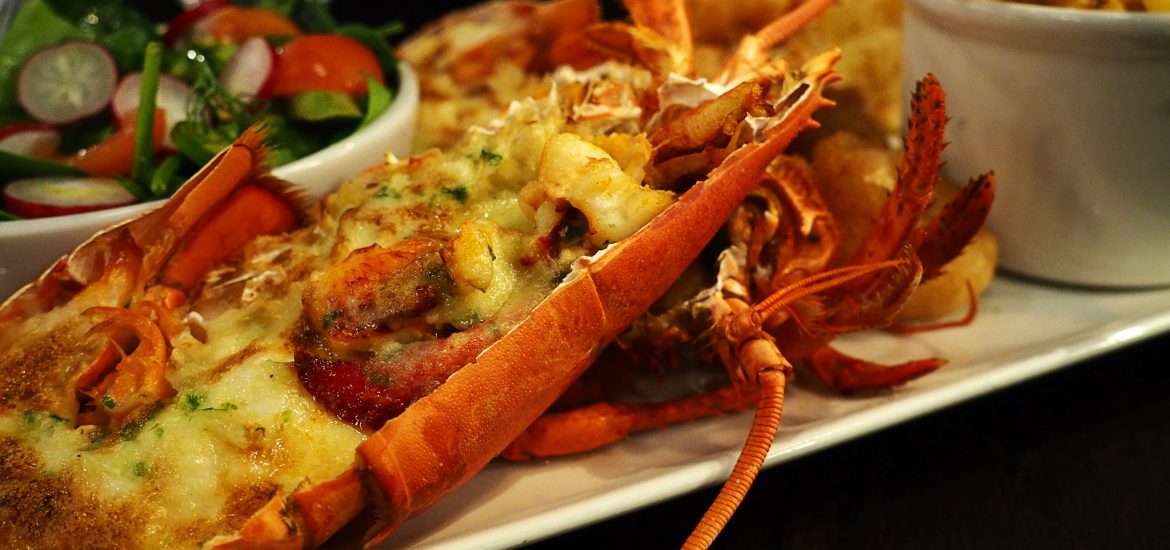 Champagne lobster thermidor