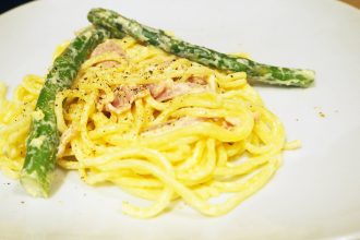 Aspragus and ham pasta